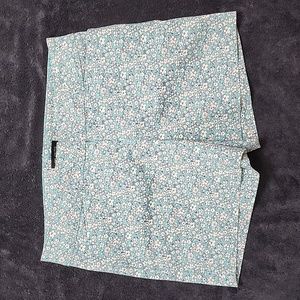 Turquoise w/White & Blue Flower Pattern Summer Shorts NWOT *The Limited* Sz. 6